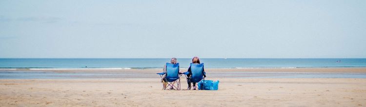 Top-Tipps und was Sie für einen Strandurlaub in Großbritannien einpacken sollten
